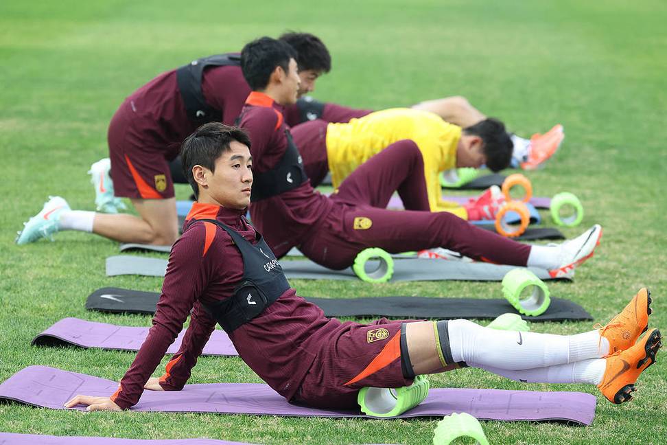 韦世豪:喀麦隆是非常强的球队,身体特别好,做好应对困难的准备