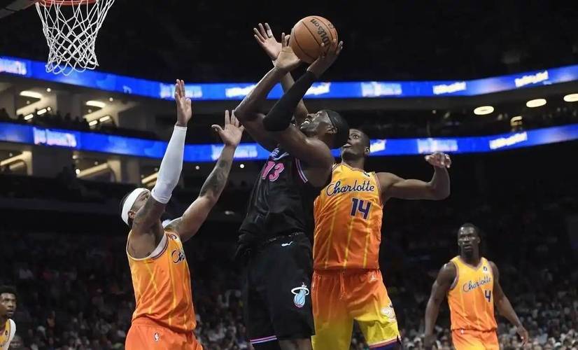 大冷！热火末节崩盘惨负联盟垫底步行者希罗31分西卡30+11+6