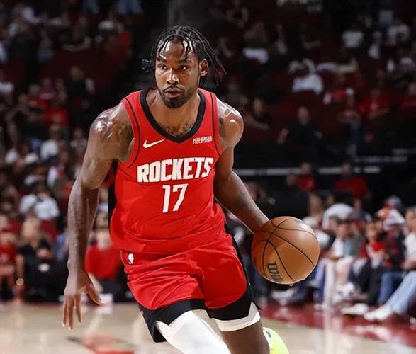 命中率10%!场均仅6+6,还好火箭没给1.22亿,他成不了伦纳德