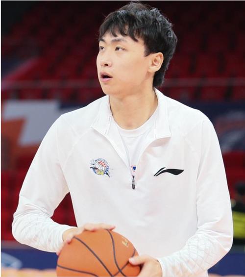 今天拔得可以！齐麟13中9&三分8中4空砍全场最高22分