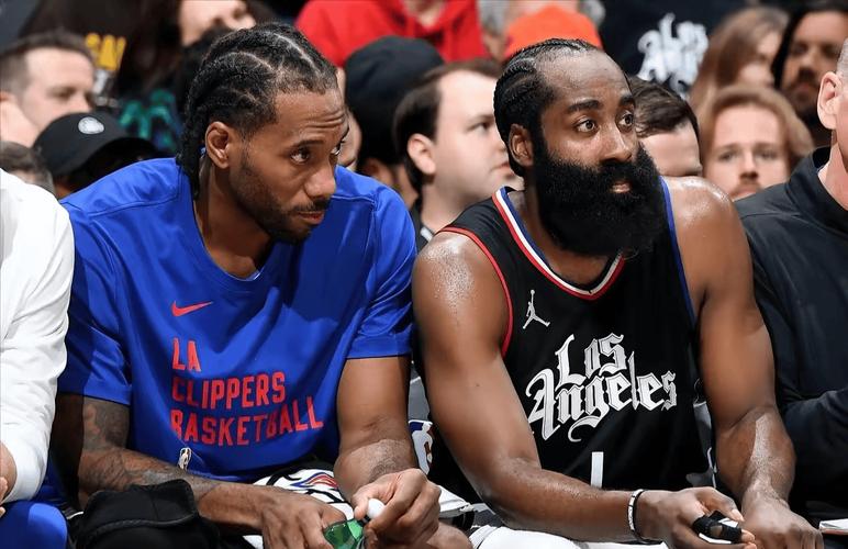 穿针引线！哈登三节打完8中4拿到11分12助仅1失误