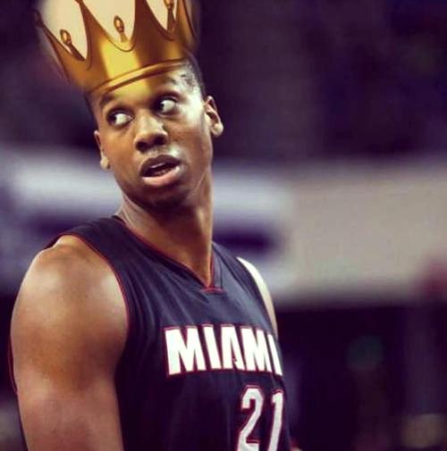 效率很高！怀特塞德出战12分钟5中4贡献10分3板罚球3中2