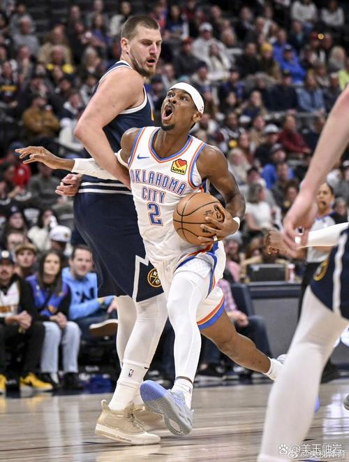 最佳双人组掘金7连胜约基奇场均23.3+15.3+13穆雷30.7分6.9助